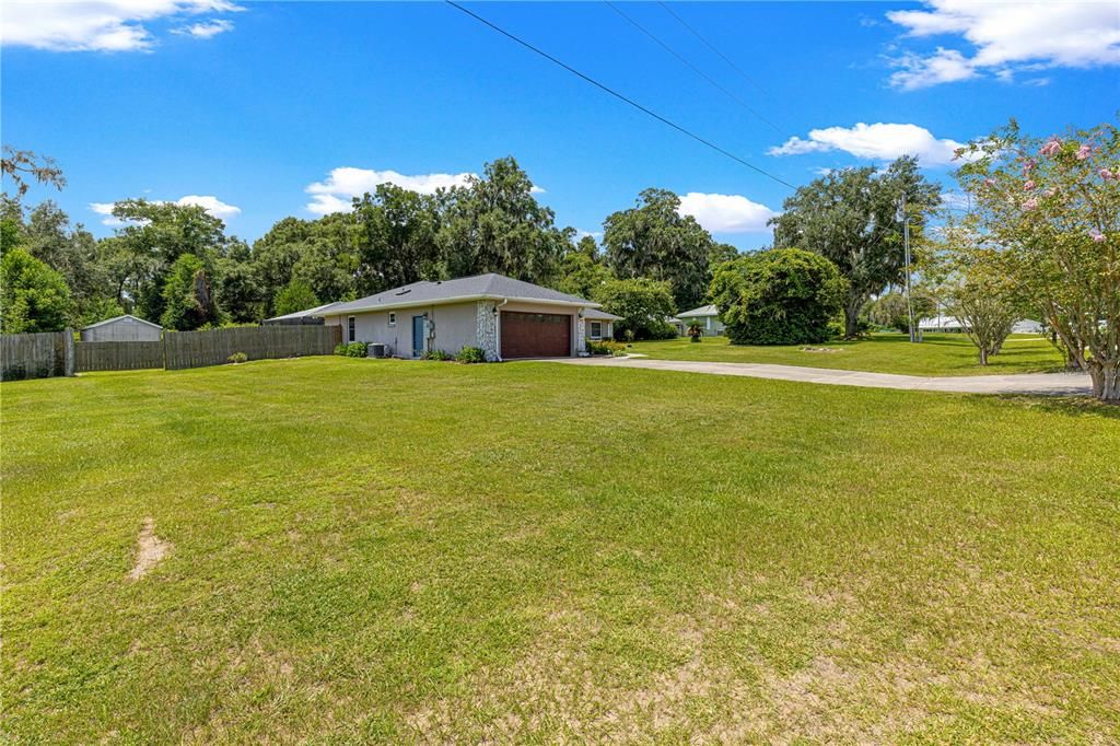 For Sale: $385,000 (4 beds, 2 baths, 1911 Square Feet)