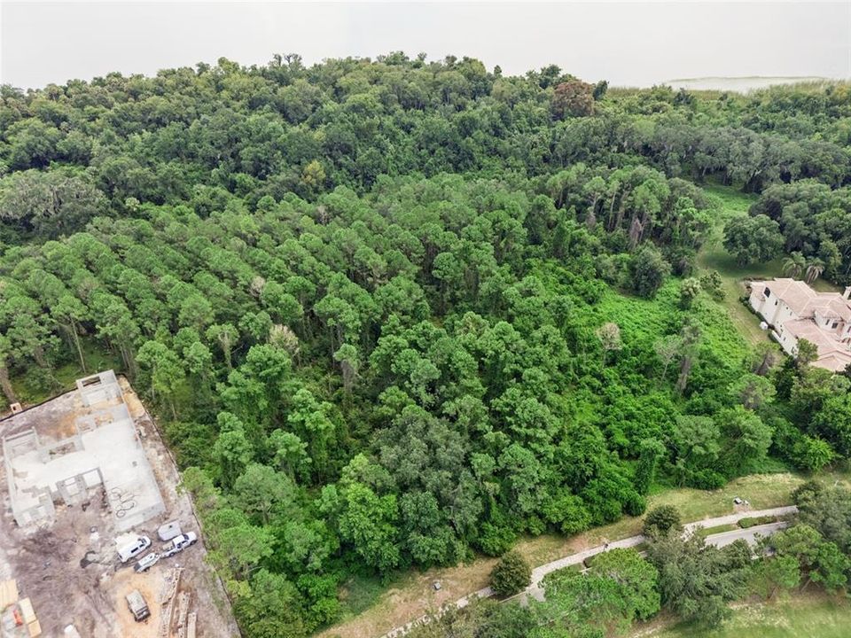En Venta: $760,000 (1.82 acres)