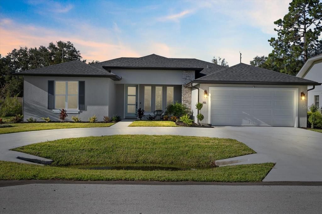 For Sale: $399,900 (4 beds, 2 baths, 1800 Square Feet)