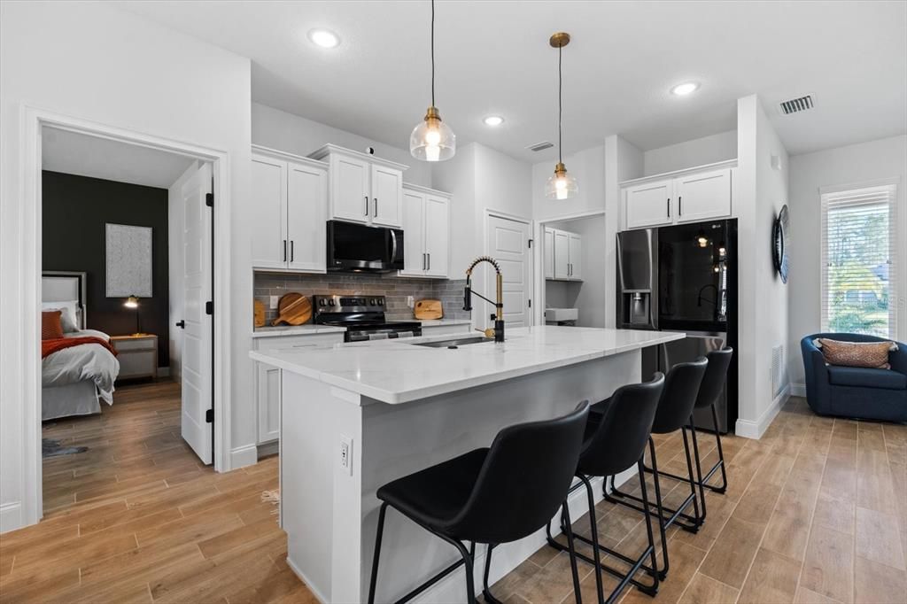 For Sale: $399,900 (4 beds, 2 baths, 1800 Square Feet)