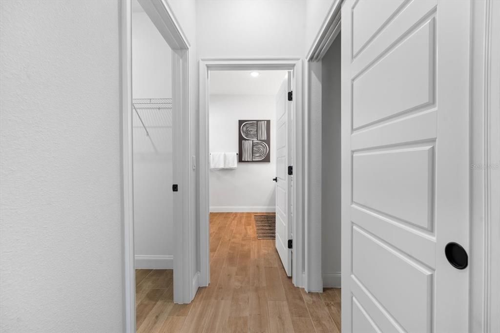 For Sale: $399,900 (4 beds, 2 baths, 1800 Square Feet)