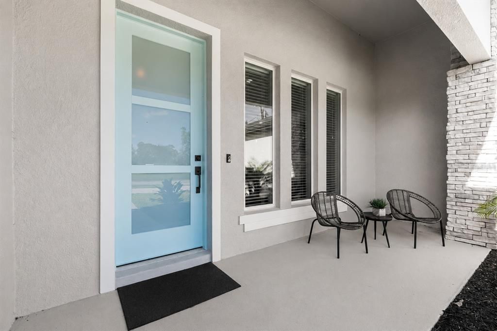 For Sale: $399,900 (4 beds, 2 baths, 1800 Square Feet)