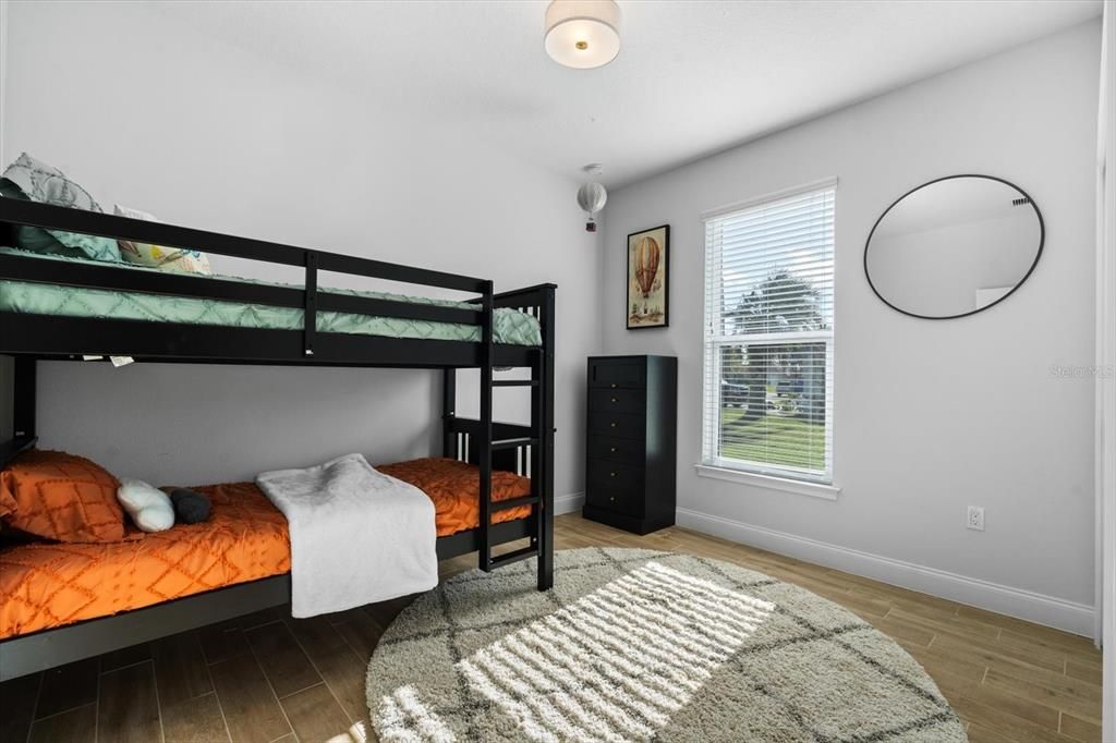 For Sale: $399,900 (4 beds, 2 baths, 1800 Square Feet)