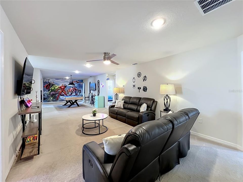 For Sale: $828,000 (10 beds, 8 baths, 4399 Square Feet)