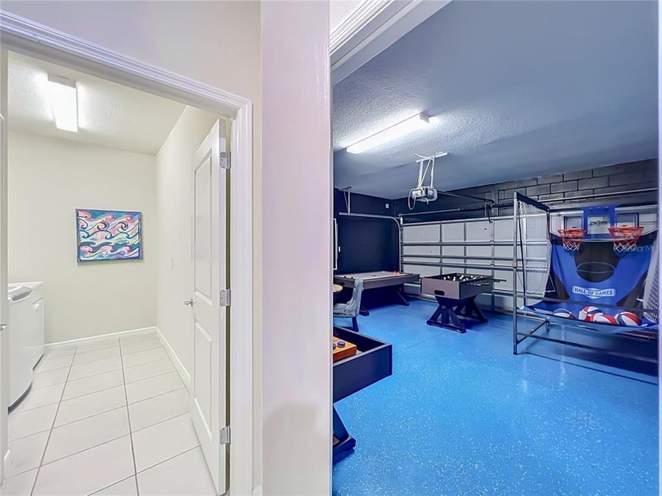 For Sale: $828,000 (10 beds, 8 baths, 4399 Square Feet)