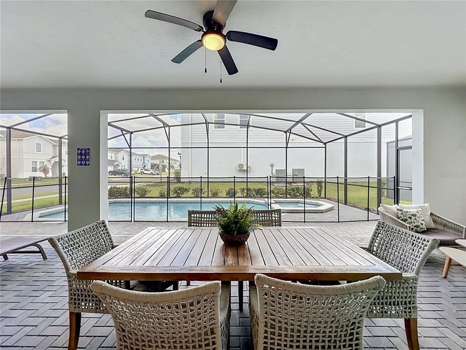 For Sale: $828,000 (10 beds, 8 baths, 4399 Square Feet)