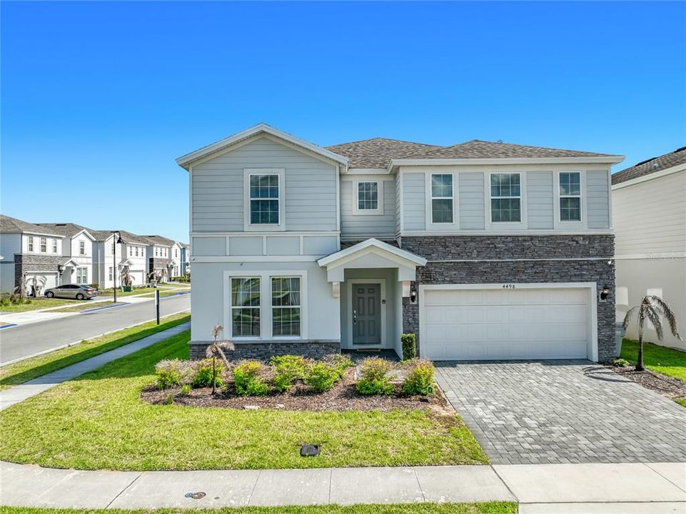 For Sale: $828,000 (10 beds, 8 baths, 4399 Square Feet)