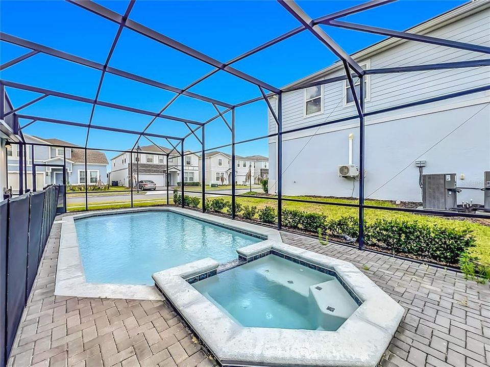 For Sale: $828,000 (10 beds, 8 baths, 4399 Square Feet)