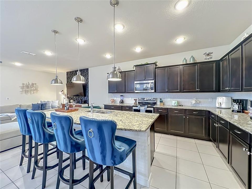 For Sale: $828,000 (10 beds, 8 baths, 4399 Square Feet)