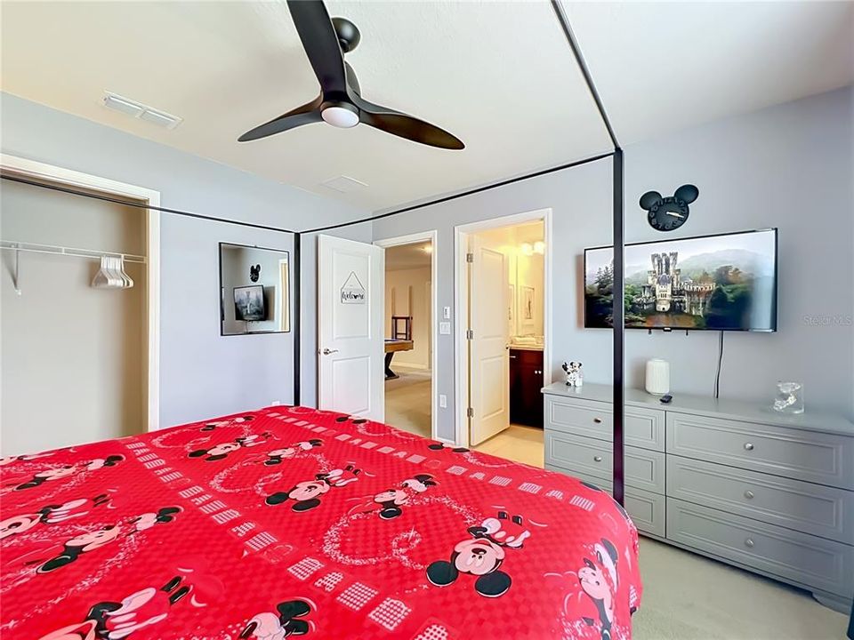 For Sale: $828,000 (10 beds, 8 baths, 4399 Square Feet)