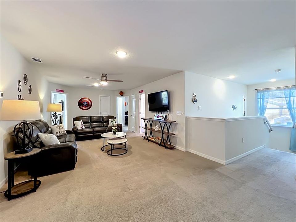 For Sale: $828,000 (10 beds, 8 baths, 4399 Square Feet)