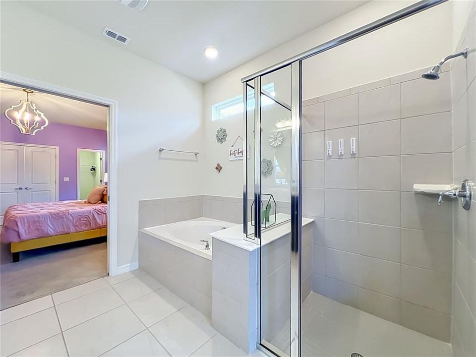 For Sale: $828,000 (10 beds, 8 baths, 4399 Square Feet)