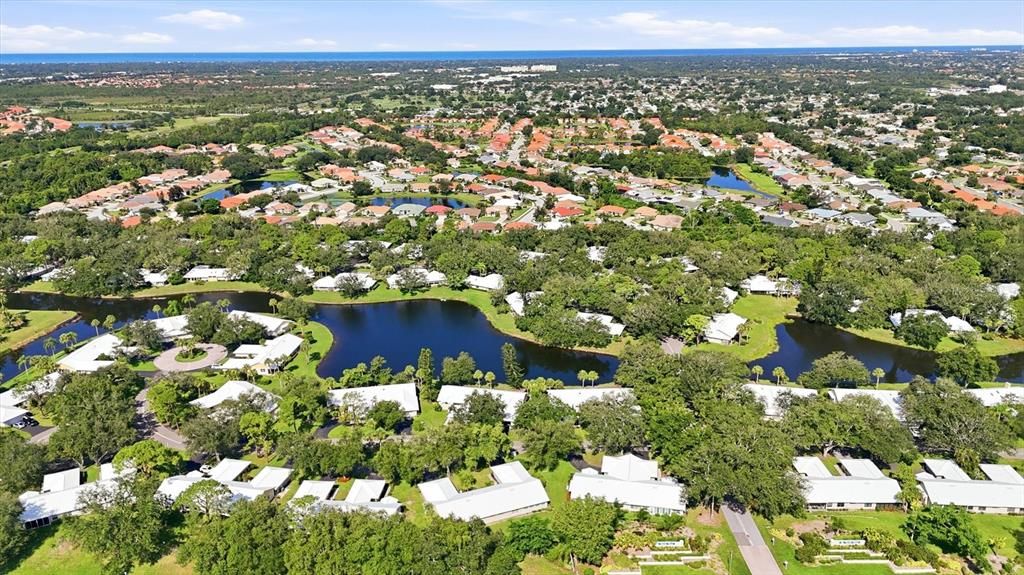 На продажу: $235,000 (2 спален, 2 ванн, 1571 Квадратных фут)