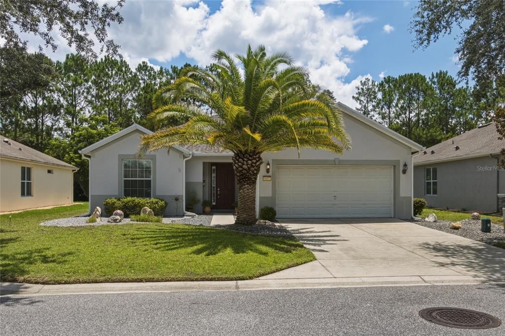 For Sale: $319,000 (2 beds, 2 baths, 1596 Square Feet)