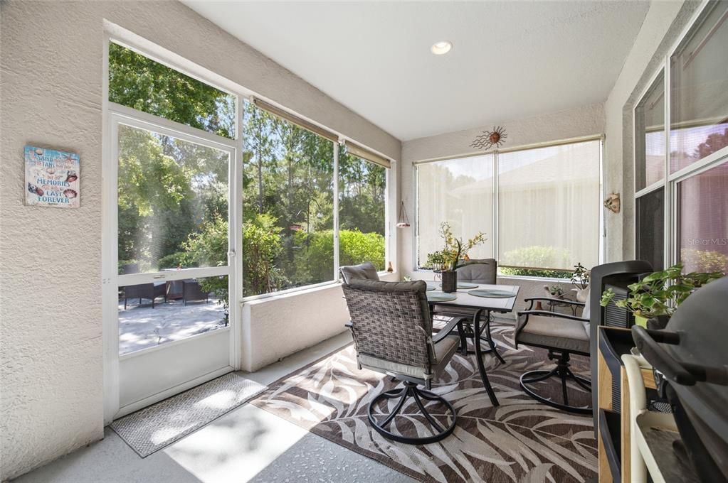 For Sale: $319,000 (2 beds, 2 baths, 1596 Square Feet)