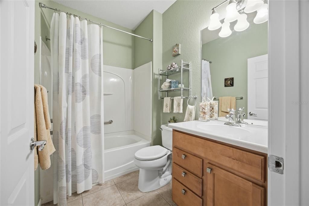 For Sale: $319,000 (2 beds, 2 baths, 1596 Square Feet)
