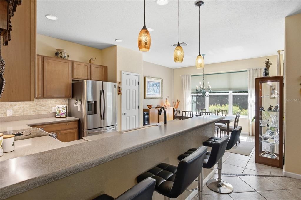 For Sale: $319,000 (2 beds, 2 baths, 1596 Square Feet)