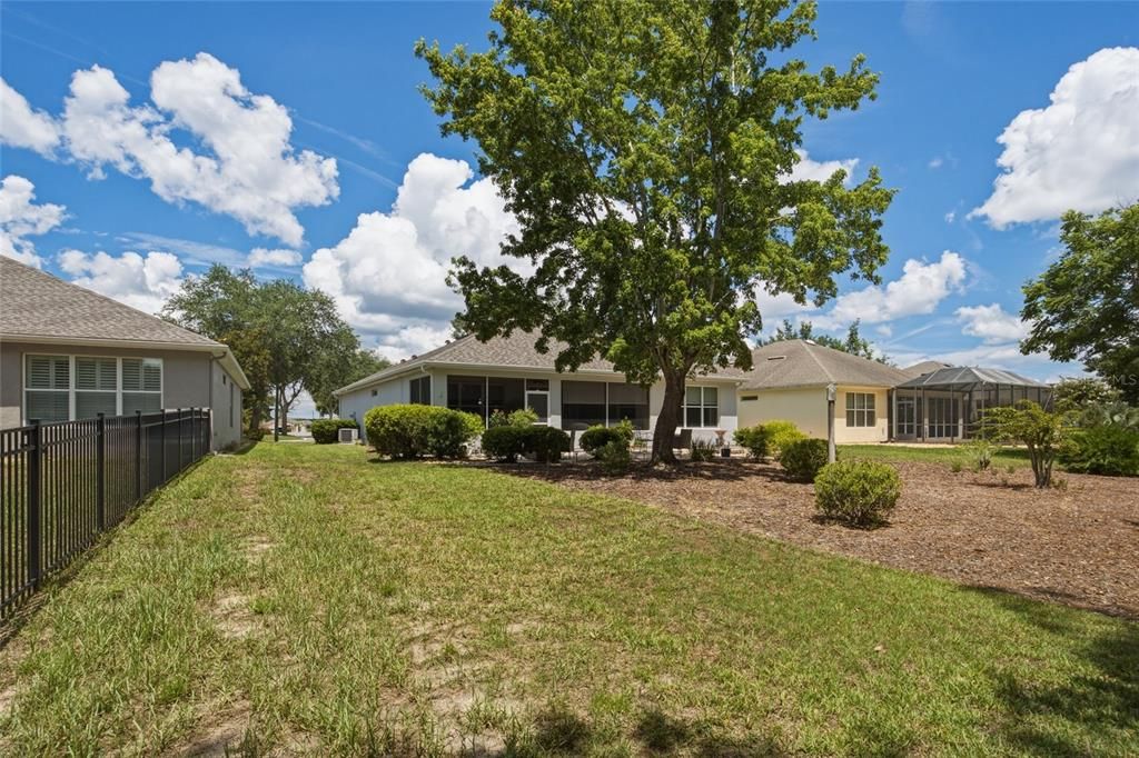 For Sale: $319,000 (2 beds, 2 baths, 1596 Square Feet)