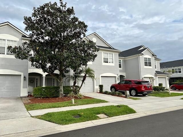 For Rent: $2,499 (3 beds, 2 baths, 1762 Square Feet)