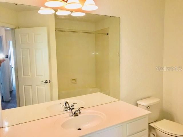 For Rent: $2,499 (3 beds, 2 baths, 1762 Square Feet)