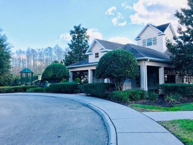 For Rent: $2,499 (3 beds, 2 baths, 1762 Square Feet)