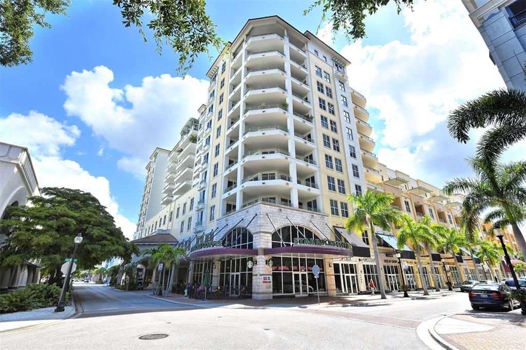 For Sale: $695,000 (0 beds, 0 baths, 882 Square Feet)