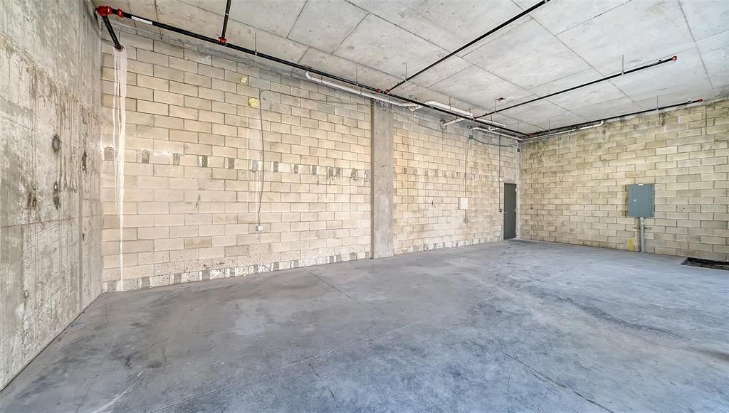 For Sale: $695,000 (0 beds, 0 baths, 882 Square Feet)