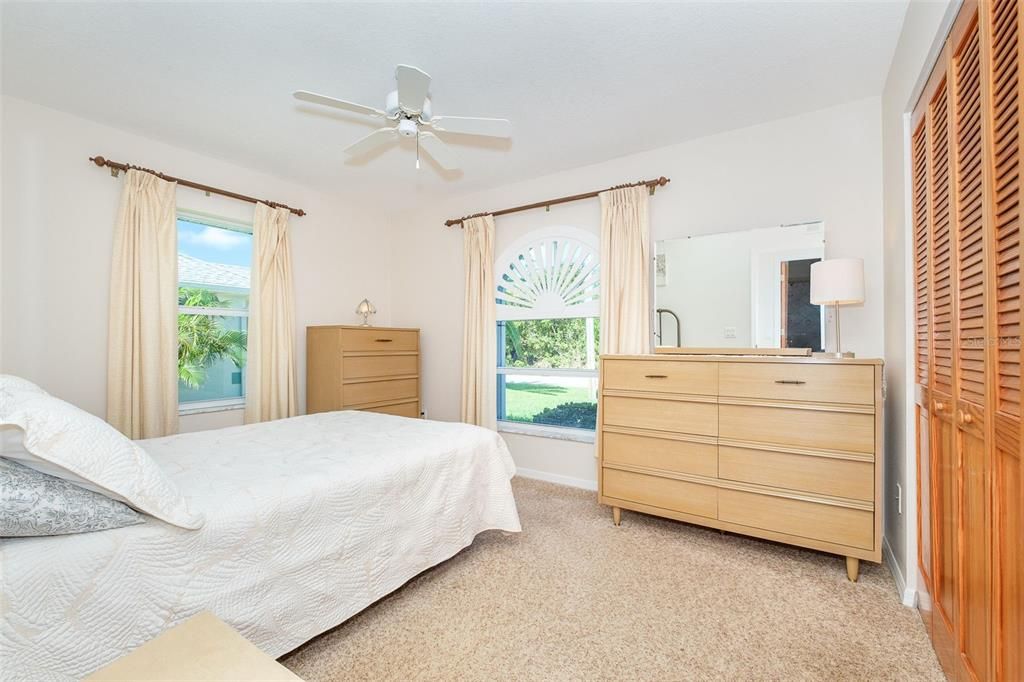 For Sale: $449,000 (3 beds, 2 baths, 1710 Square Feet)