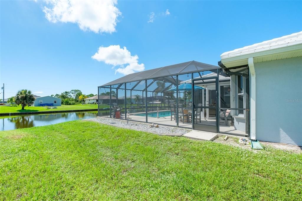 For Sale: $449,000 (3 beds, 2 baths, 1710 Square Feet)