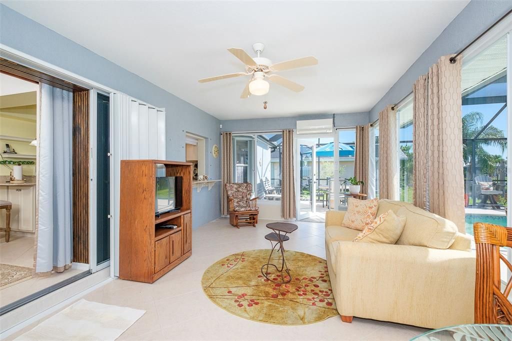 For Sale: $449,000 (3 beds, 2 baths, 1710 Square Feet)
