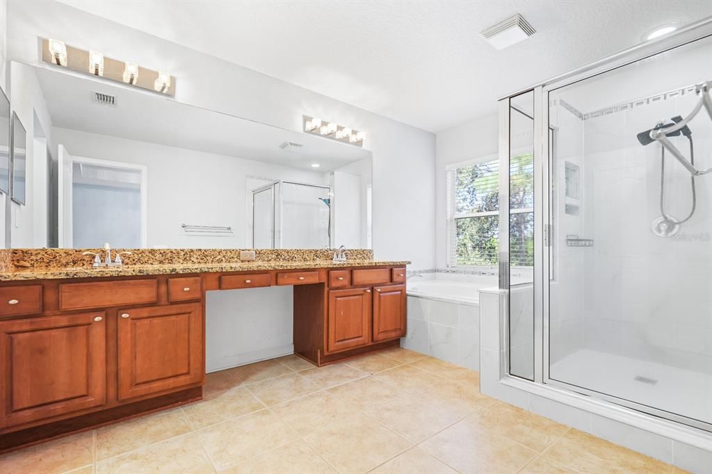 For Sale: $465,000 (4 beds, 3 baths, 2501 Square Feet)
