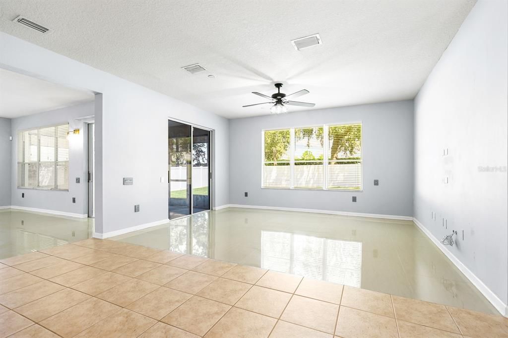 For Sale: $465,000 (4 beds, 3 baths, 2501 Square Feet)