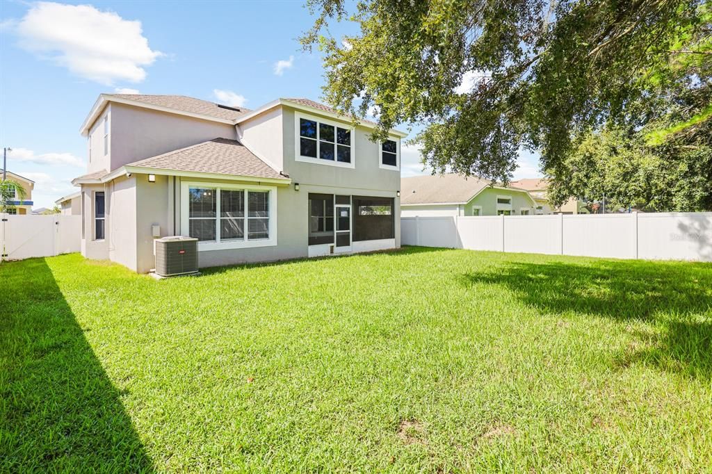 For Sale: $465,000 (4 beds, 3 baths, 2501 Square Feet)