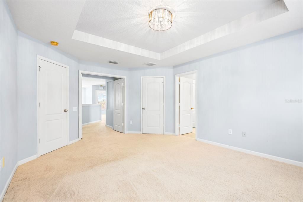 For Sale: $465,000 (4 beds, 3 baths, 2501 Square Feet)