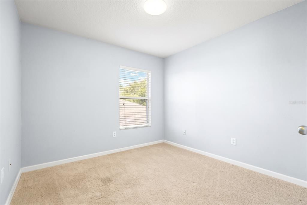 For Sale: $465,000 (4 beds, 3 baths, 2501 Square Feet)