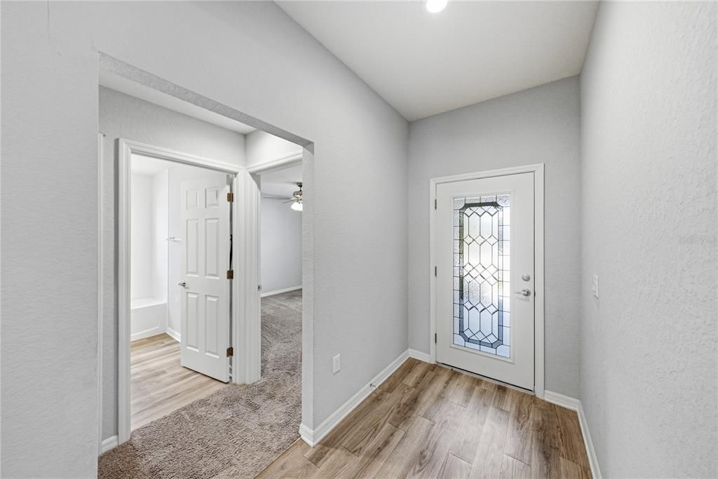 En Venta: $319,000 (4 camas, 2 baños, 1711 Pies cuadrados)