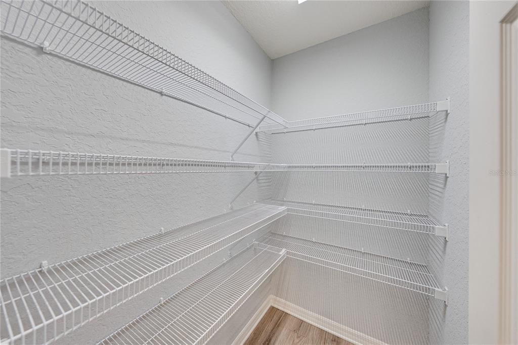 En Venta: $319,000 (4 camas, 2 baños, 1711 Pies cuadrados)