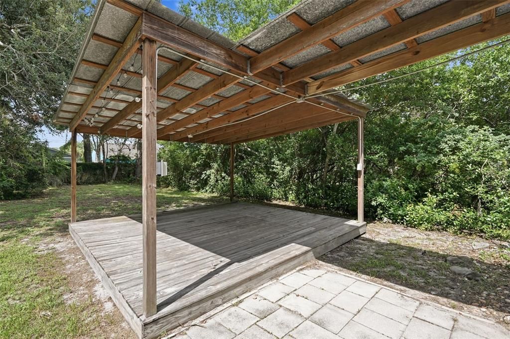 На продажу: $299,900 (3 спален, 1 ванн, 1520 Квадратных фут)