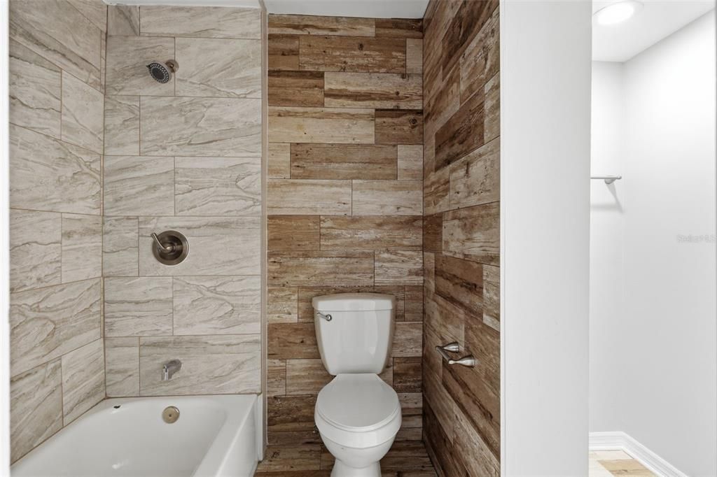 На продажу: $299,900 (3 спален, 1 ванн, 1520 Квадратных фут)