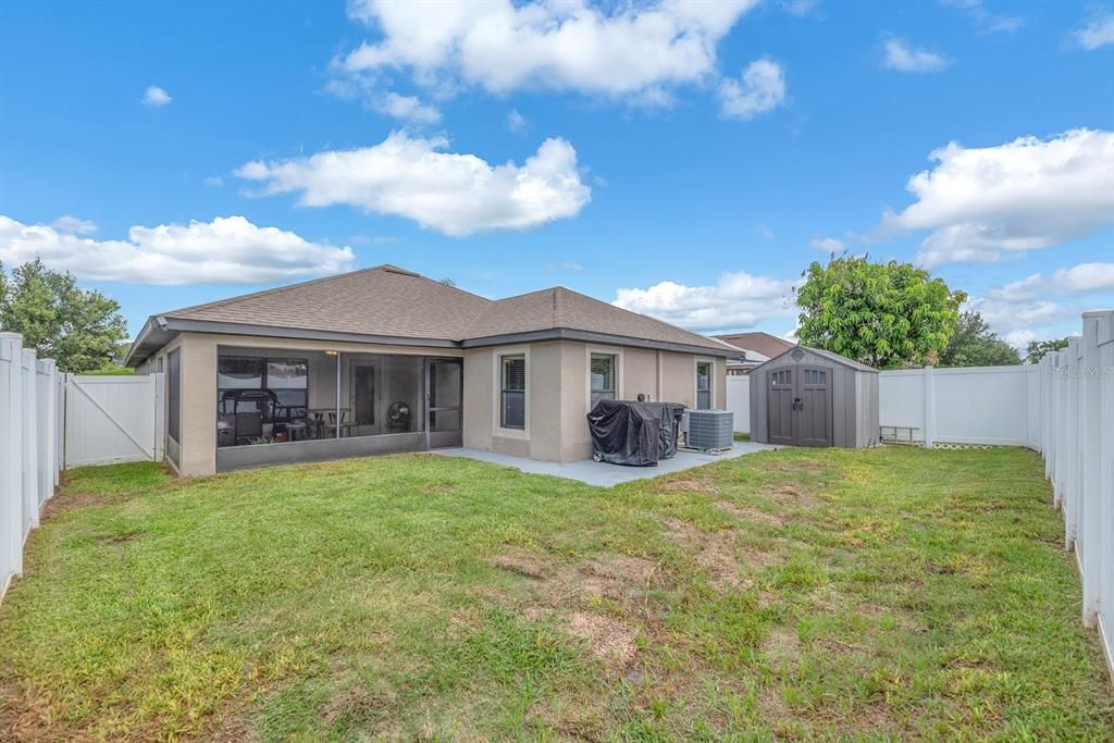 For Sale: $370,000 (3 beds, 2 baths, 1958 Square Feet)