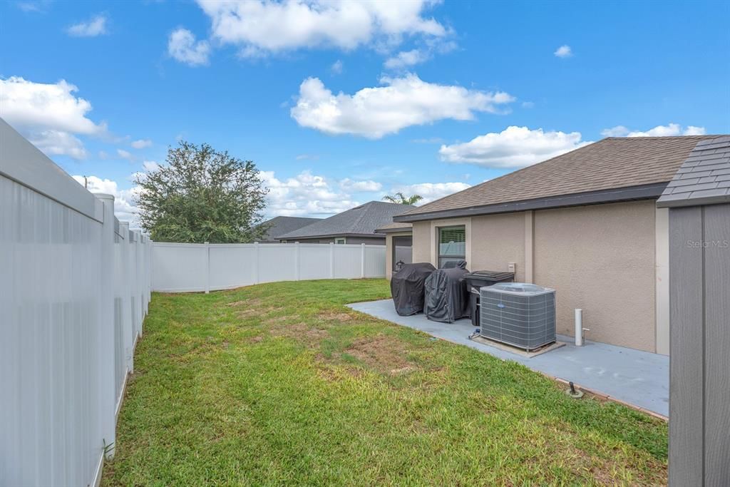 For Sale: $370,000 (3 beds, 2 baths, 1958 Square Feet)