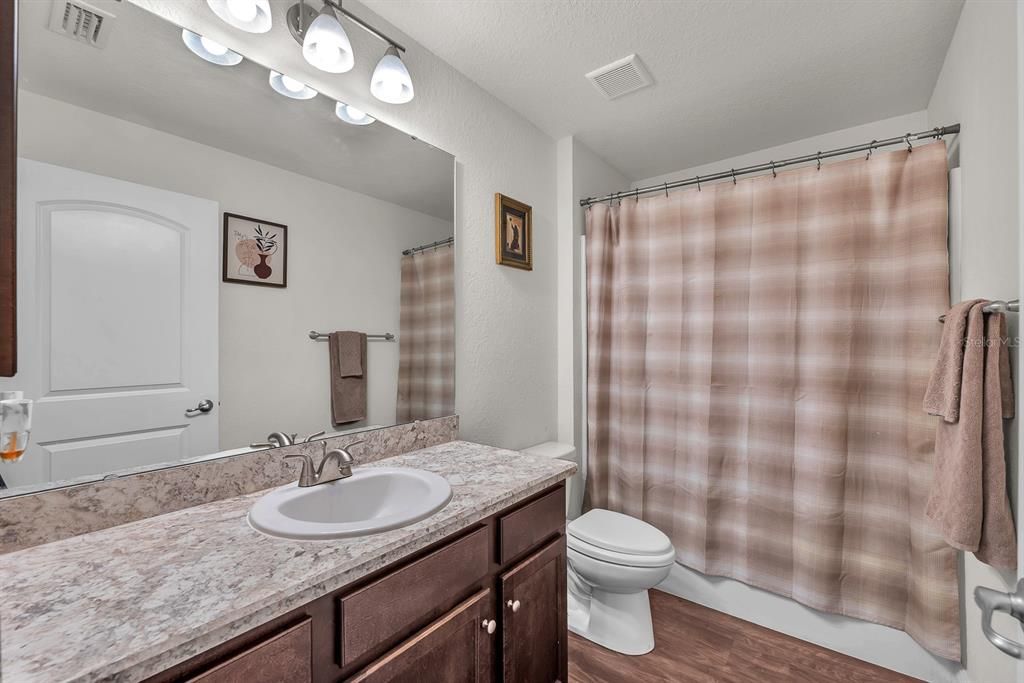 For Sale: $370,000 (3 beds, 2 baths, 1958 Square Feet)