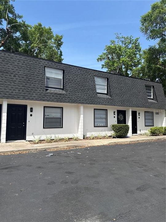 For Rent: $1,299 (2 beds, 1 baths, 650 Square Feet)