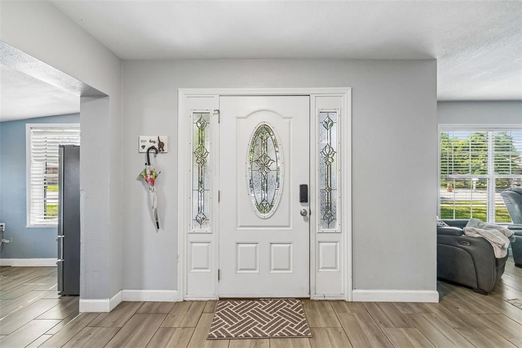 For Sale: $459,000 (3 beds, 2 baths, 1664 Square Feet)