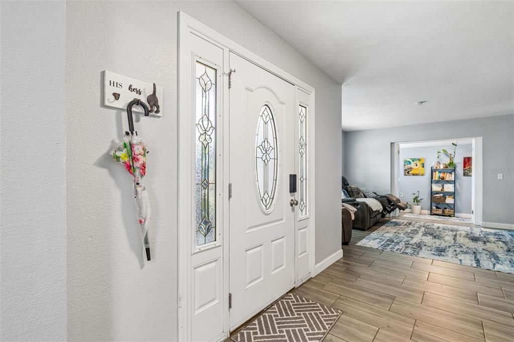 For Sale: $459,000 (3 beds, 2 baths, 1664 Square Feet)