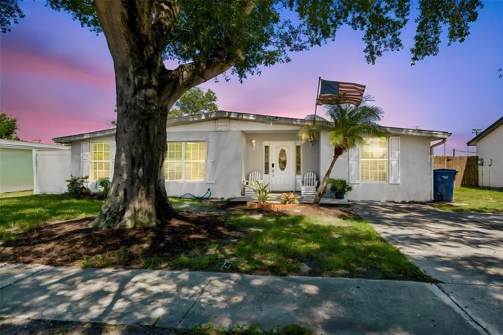 For Sale: $459,000 (3 beds, 2 baths, 1664 Square Feet)