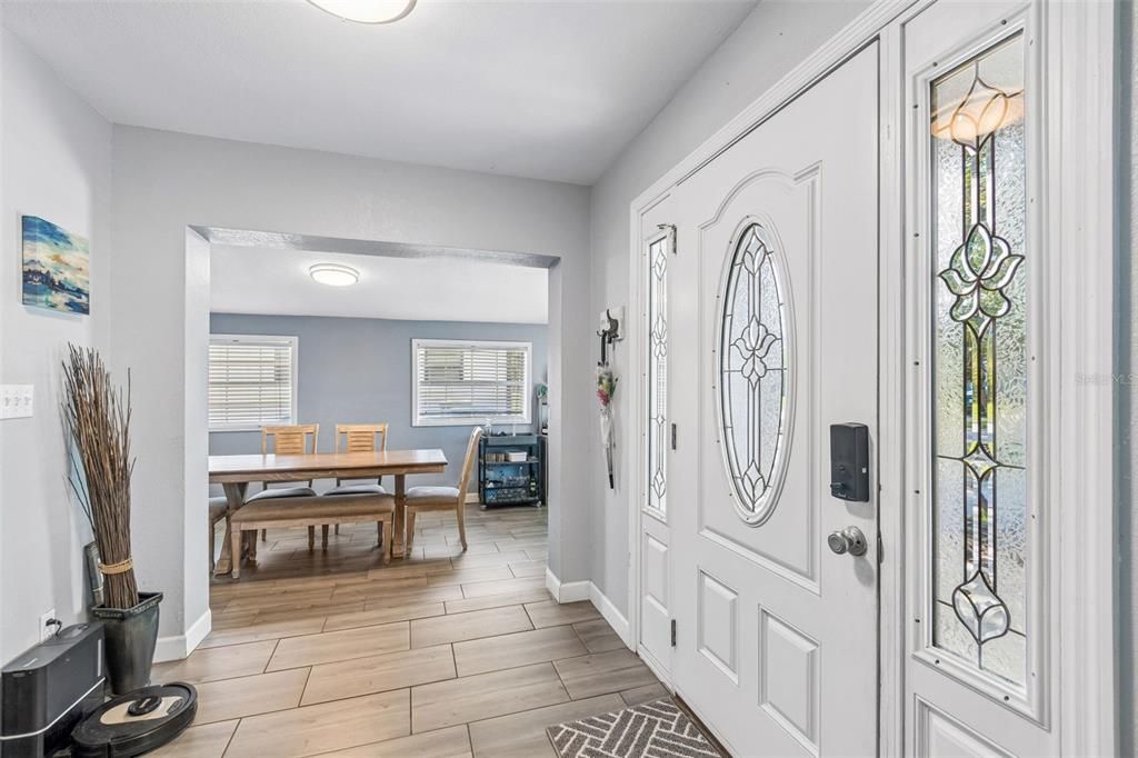 For Sale: $459,000 (3 beds, 2 baths, 1664 Square Feet)