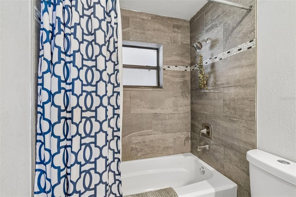 For Sale: $459,000 (3 beds, 2 baths, 1664 Square Feet)