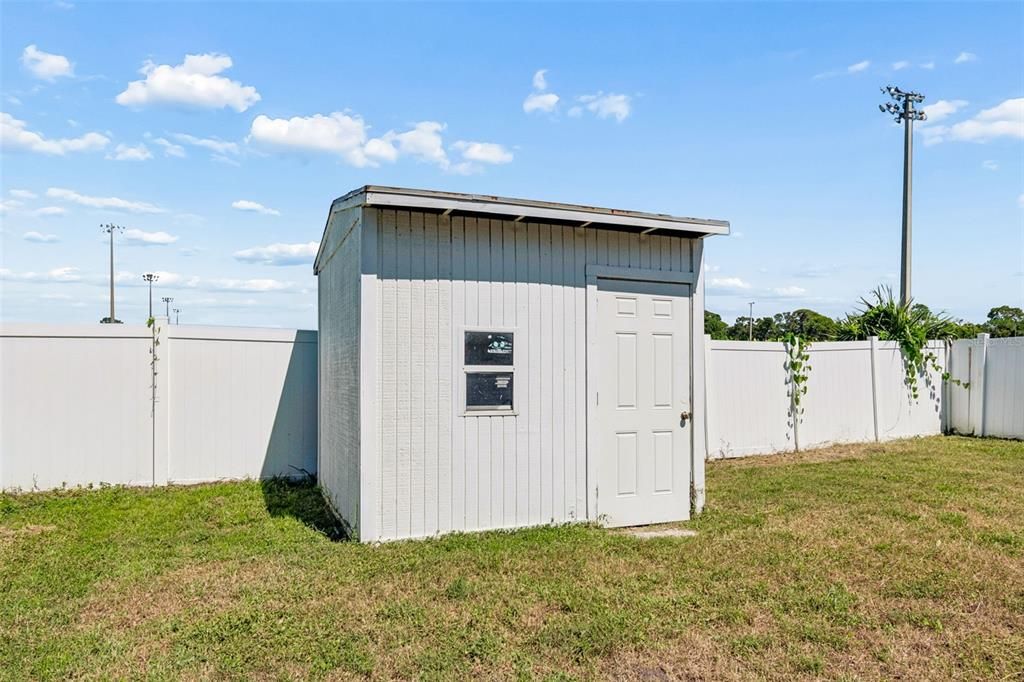 For Sale: $459,000 (3 beds, 2 baths, 1664 Square Feet)
