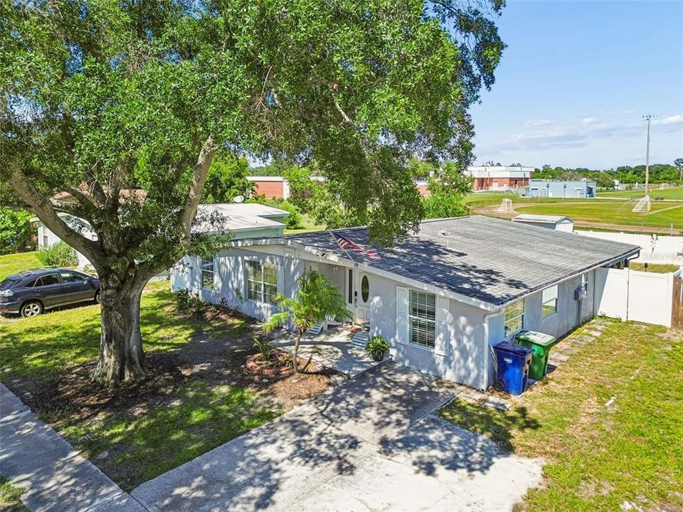For Sale: $459,000 (3 beds, 2 baths, 1664 Square Feet)